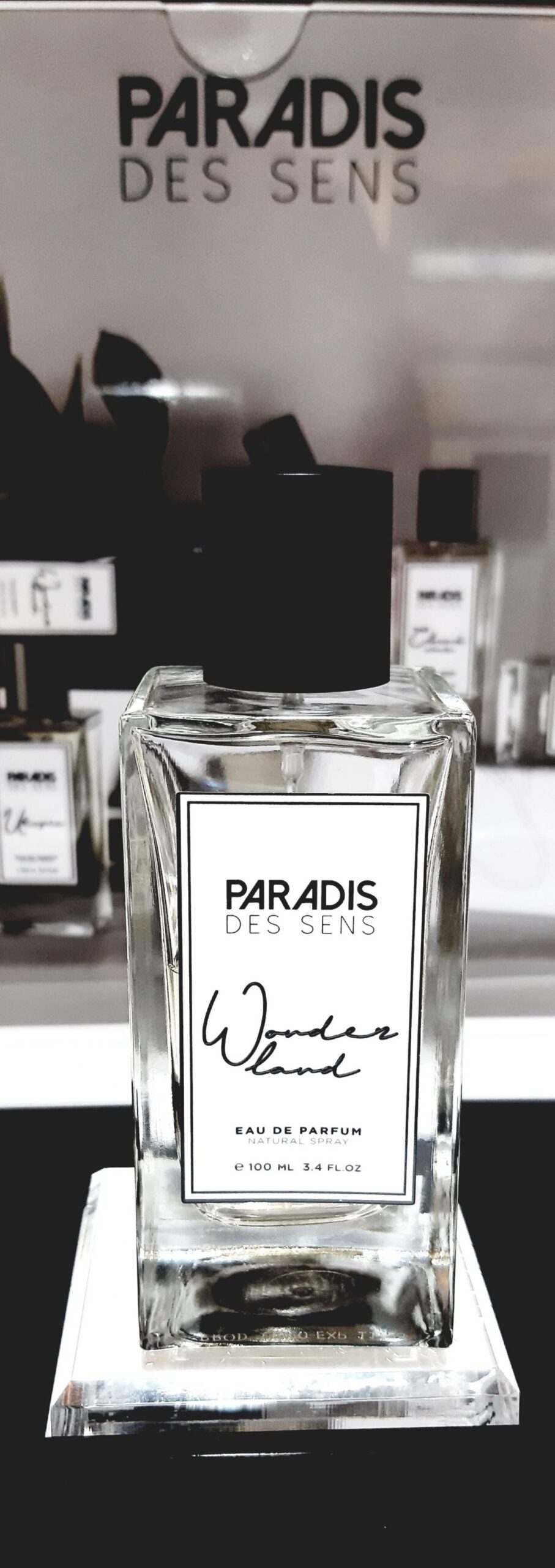 عطر ادکلن واندرلند پارادی دس سنس - Wonderland Paradis des Sens - بررسی، قیمت و خرید