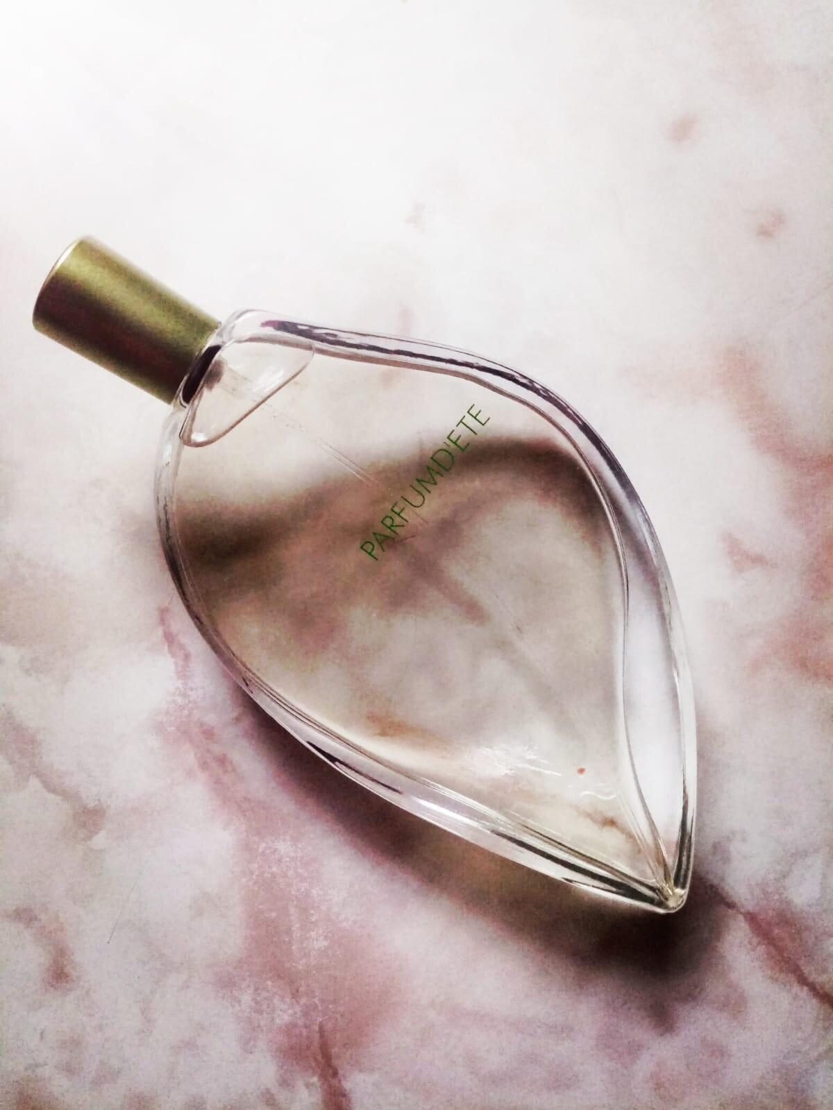 عطر ادکلن پرفیوم د اِته دوهزار و دو کنزو - Parfum d'Ete 2002 Kenzo - بررسی، قیمت و خرید