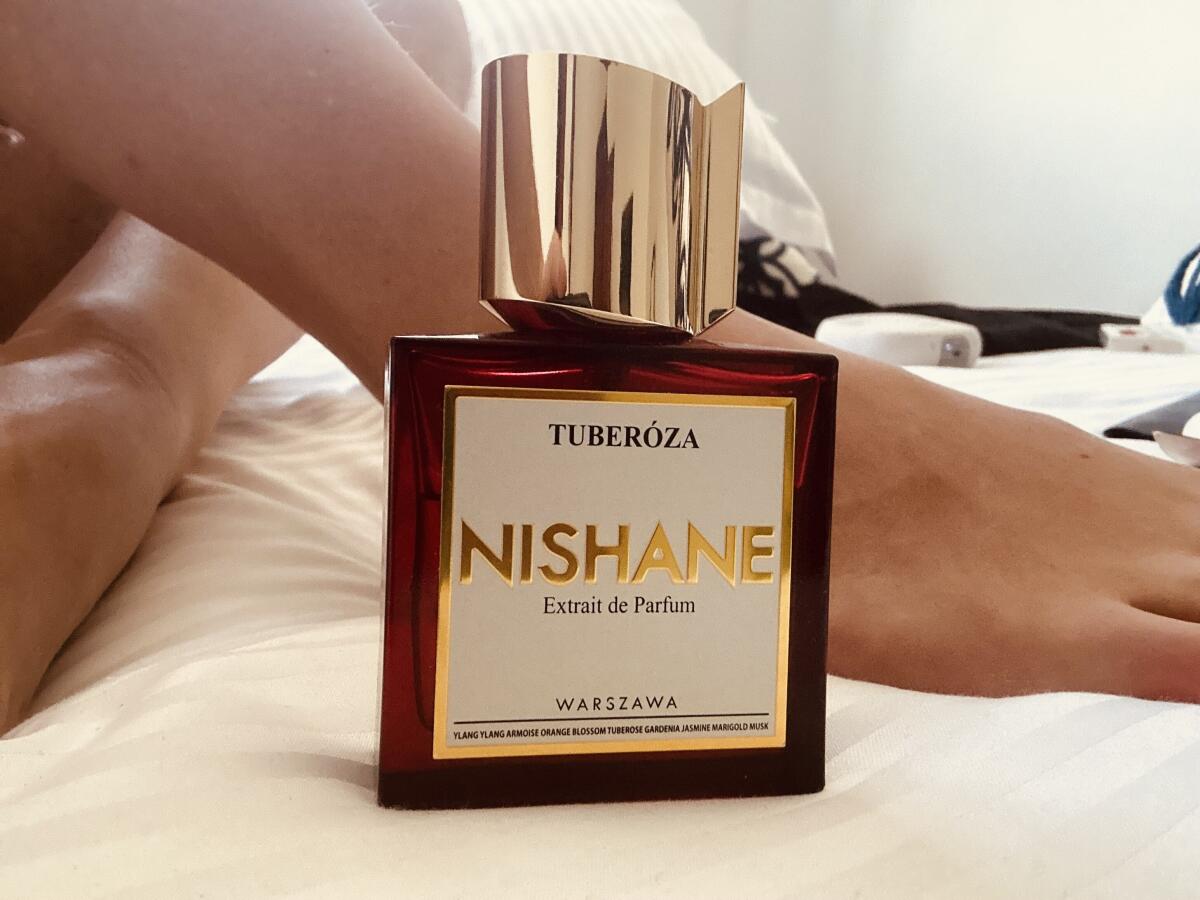 عطر ادکلن تیوبرزا نیشانه - Tuberoza Nishane - بررسی، قیمت و خرید