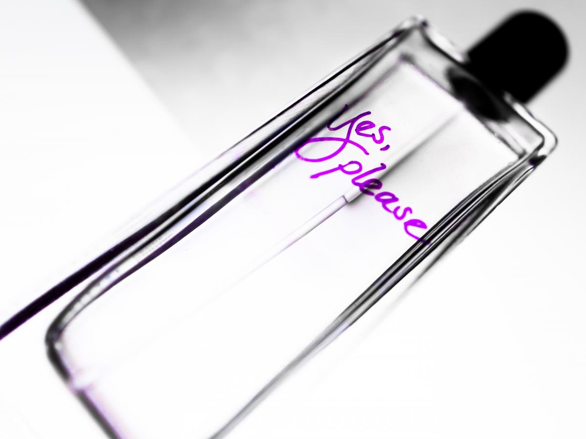 عطر ادکلن یِس پلیز پکیجی - Yes, Please Pekji - بررسی، قیمت و خرید