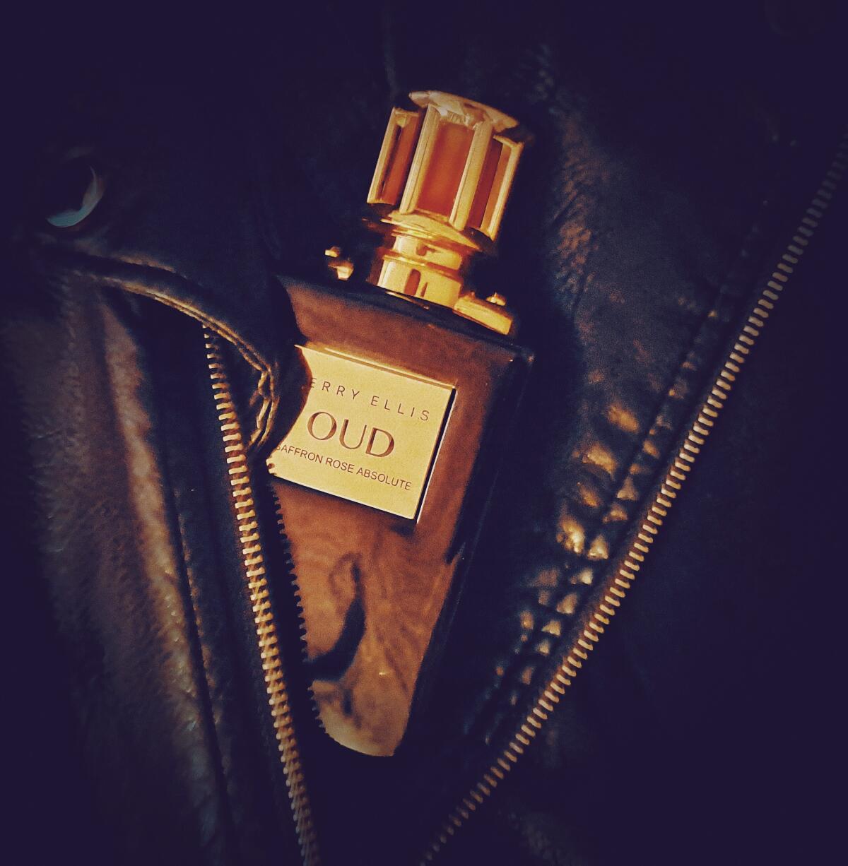 عطر ادکلن سافرون رز ابسولوت پری الیس - Saffron Rose Absolute Perry Ellis - بررسی، قیمت و خرید