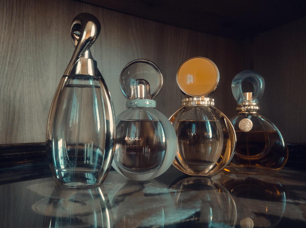 عطر ادکلن فوراور گلد لورا بیاجیوتی - Forever Gold Laura Biagiotti - بررسی، قیمت و خرید