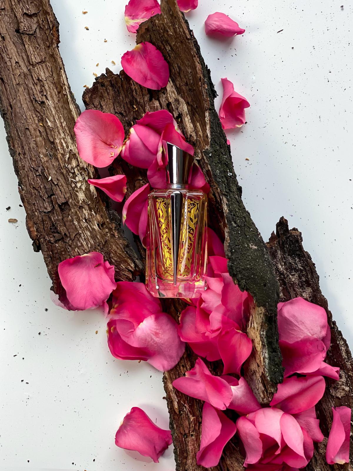 عطر ادکلن میرور میرور کالکشن - میروآر دُ وُلُپتس موگلر - Mirror Mirror Collection - Miroir des Voluptes Mugler - بررسی، قیمت و خرید