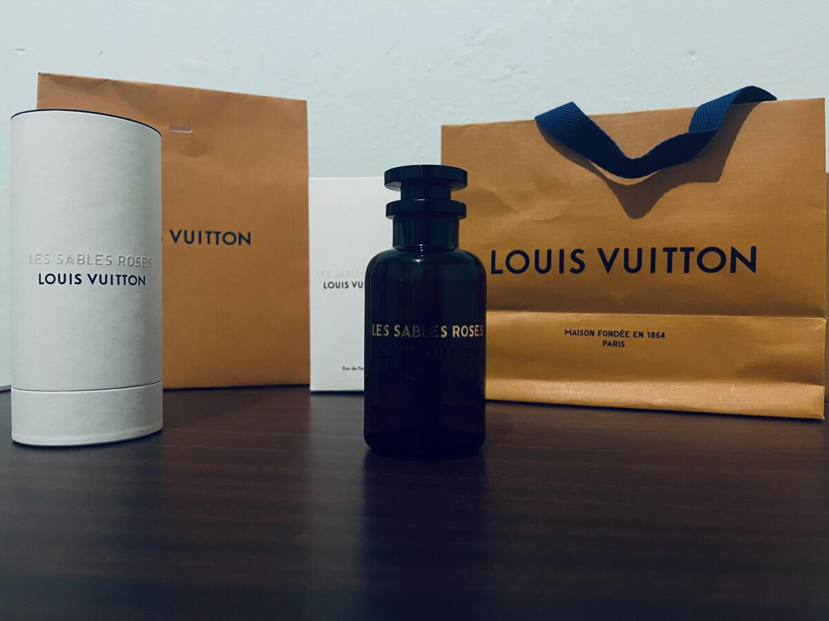 عطر ادکلن لز سابل رز لویی ویتون - Les Sables Roses Louis Vuitton - بررسی، قیمت و خرید