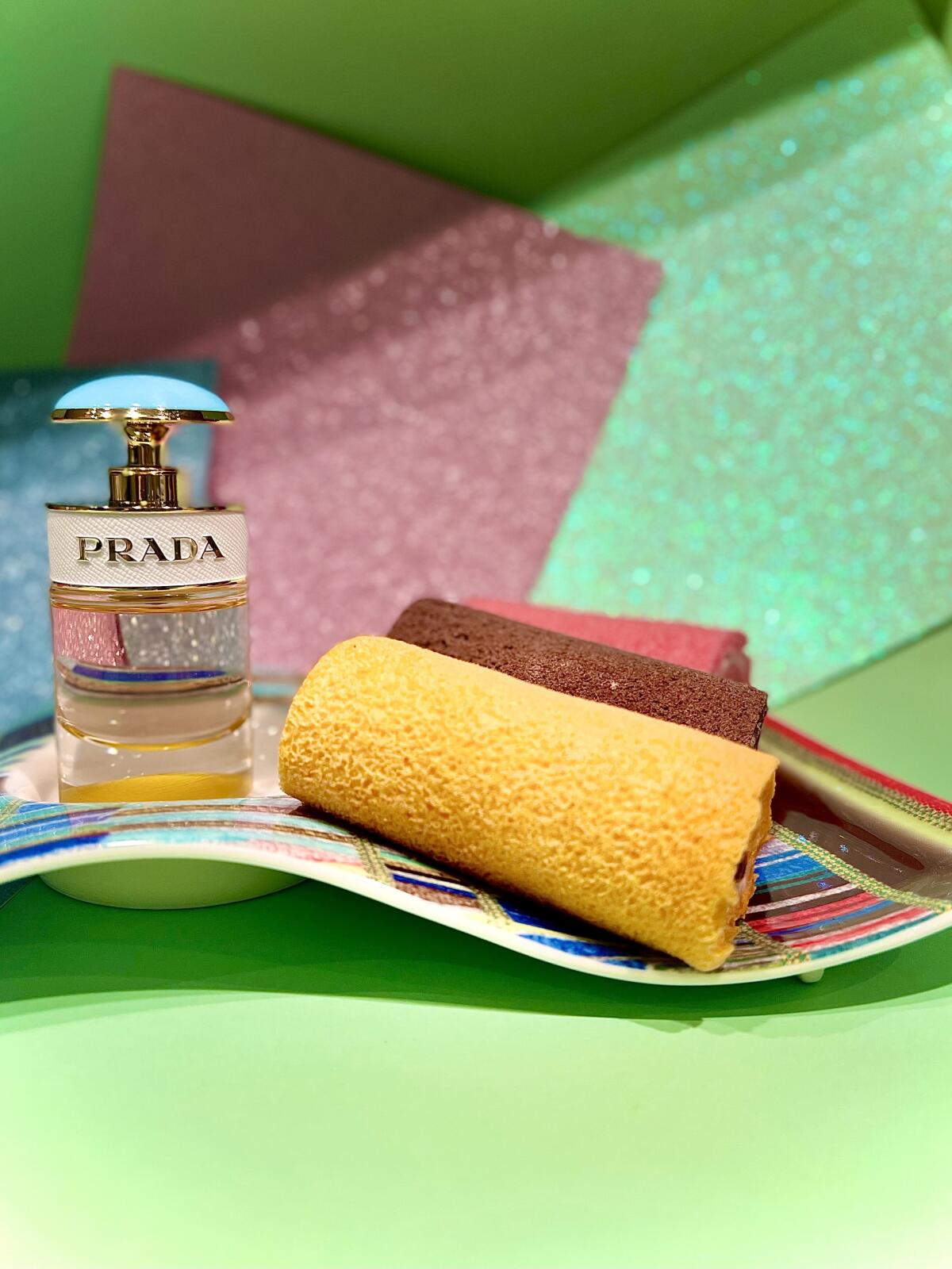 عطر ادکلن پرادا کندی شوگر پاپ پرادا - Prada Candy Sugar Pop Prada - بررسی، قیمت و خرید