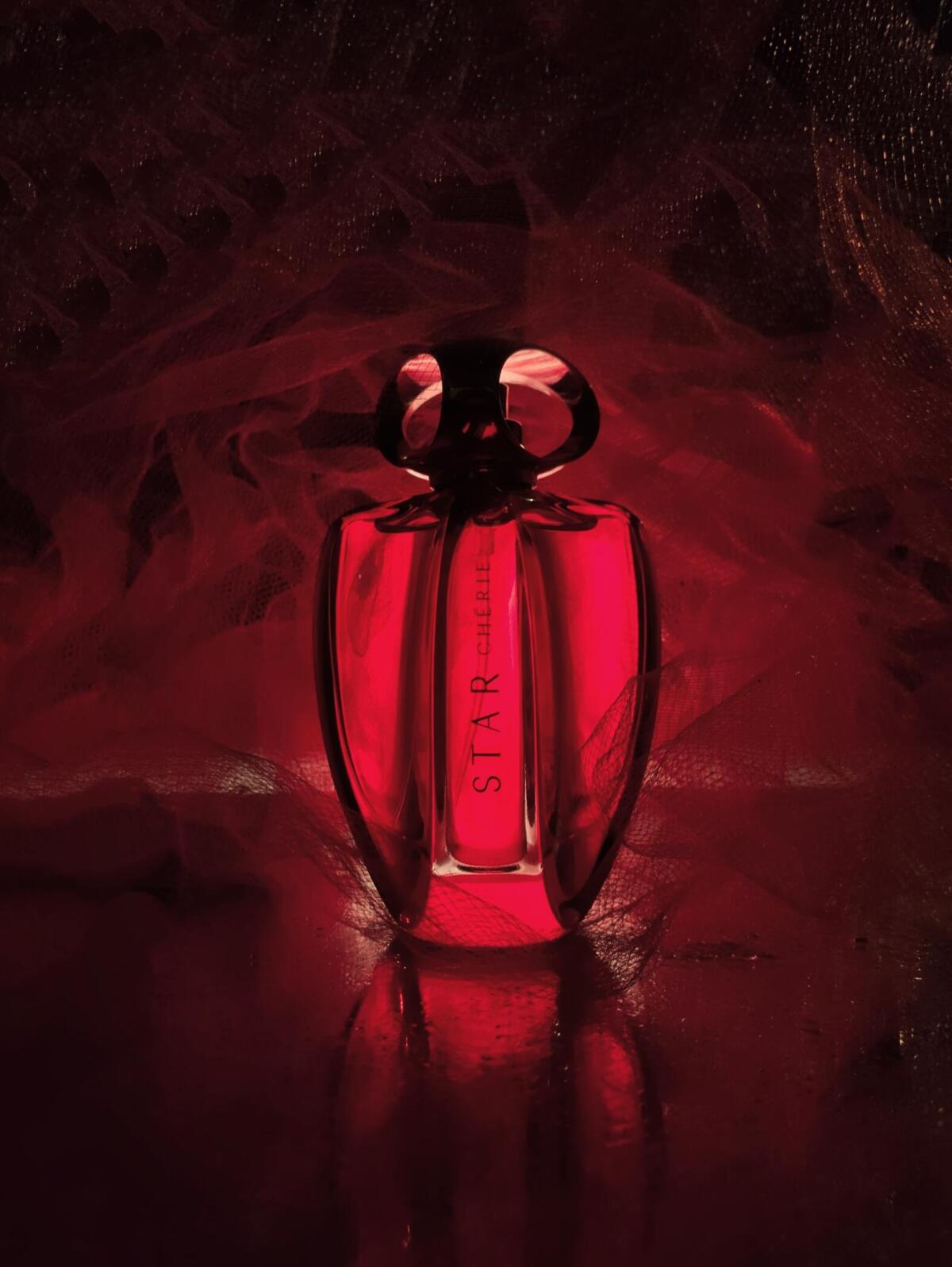 عطر ادکلن استار چری موبسین - Star Chérie Mauboussin - بررسی، قیمت و خرید