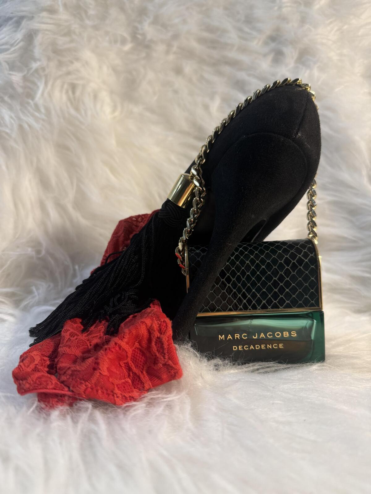 عطر ادکلن دکدنس مارک جیکوبز - Decadence Marc Jacobs - بررسی، قیمت و خرید