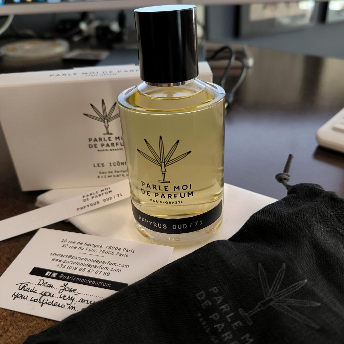 عطر ادکلن پاپیروس عود هفتاد و یک پارل موآ د پارفوم - Papyrus Oud 71 Parle Moi de Parfum - بررسی، قیمت و خرید