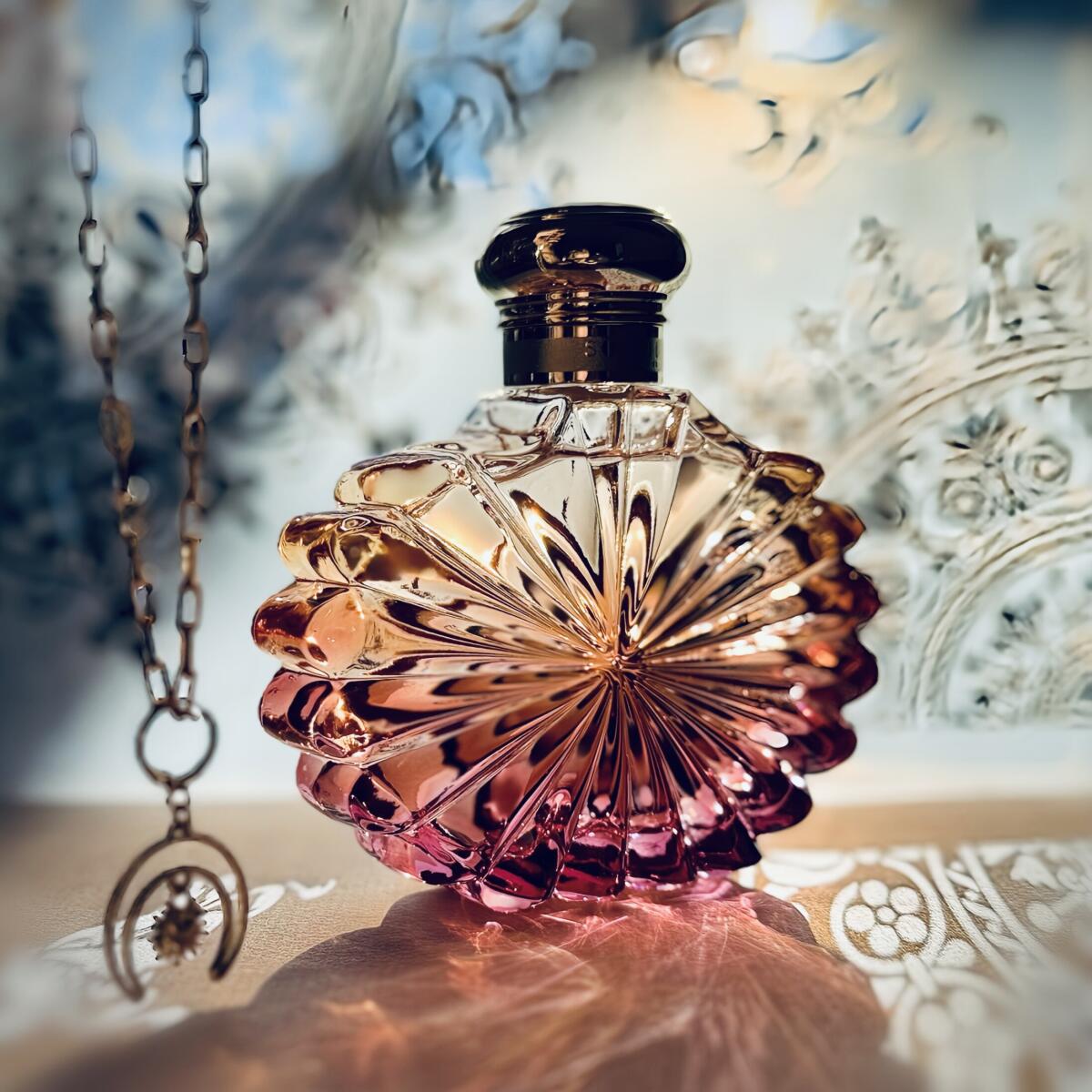 عطر ادکلن سولیل لونار لالیک - Soleil Lunar Lalique - بررسی، قیمت و خرید