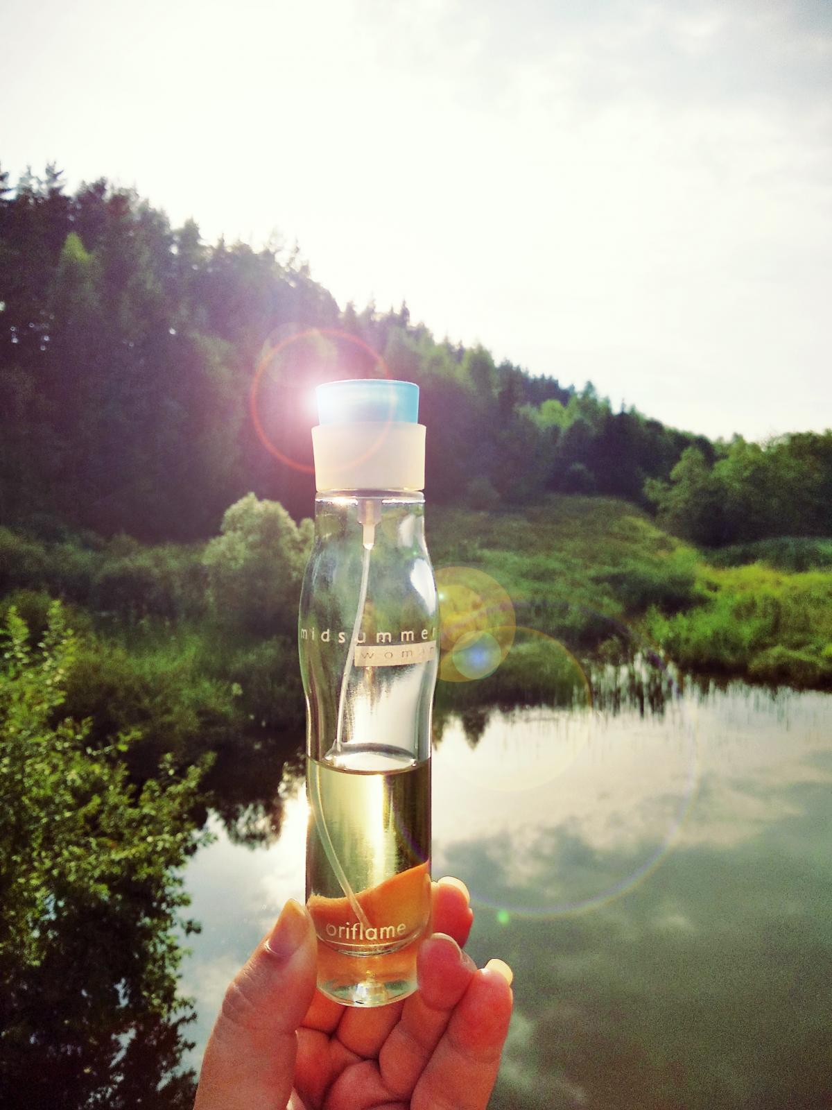 عطر ادکلن میدسامر وومن اوریفلیم - Midsummer Woman Oriflame - بررسی، قیمت و خرید