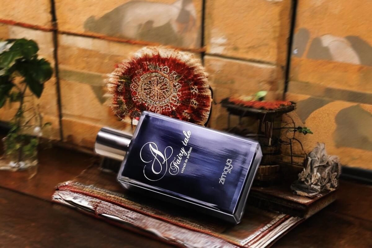 عطر ادکلن ا فری تیل زیمایا - A Fairy Tale Zimaya - بررسی، قیمت و خرید