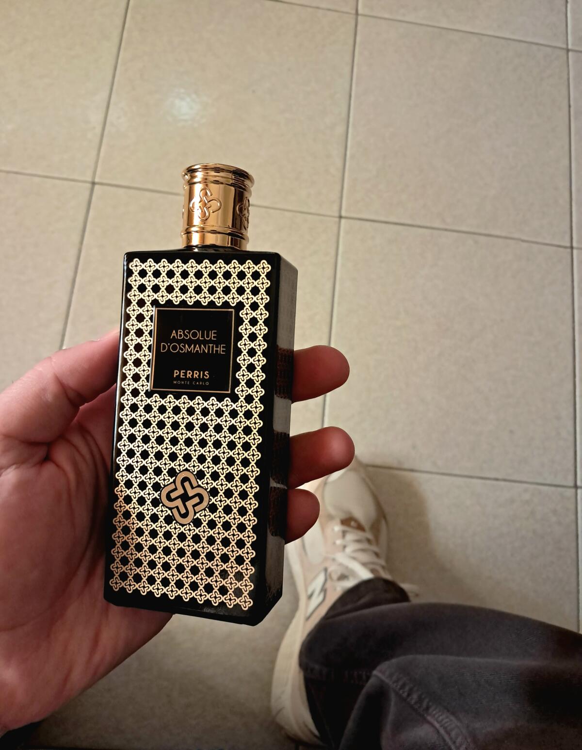 عطر ادکلن ابسلو د اوسمانت پری مینت کارلو - Absolue d’Osmanthe Perris Monte Carlo - بررسی، قیمت و خرید