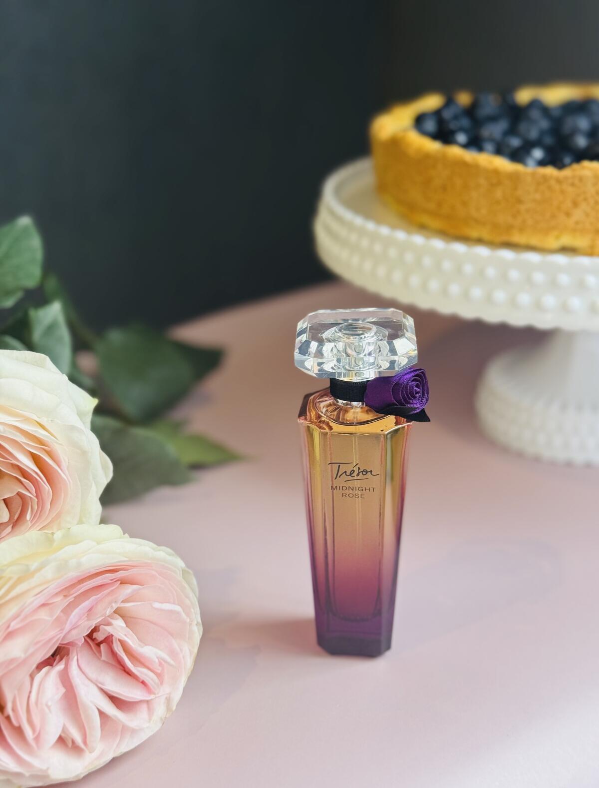 عطر ادکلن ترزور میدنایت رز لَنکوم - Trésor Midnight Rose Lancôme - بررسی، قیمت و خرید