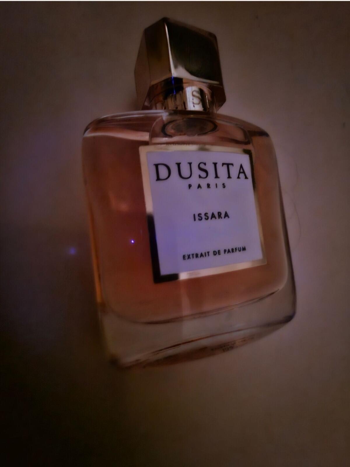 عطر ادکلن ایسارا پرفیومز دوسیتا - Issara Parfums Dusita - بررسی، قیمت و خرید