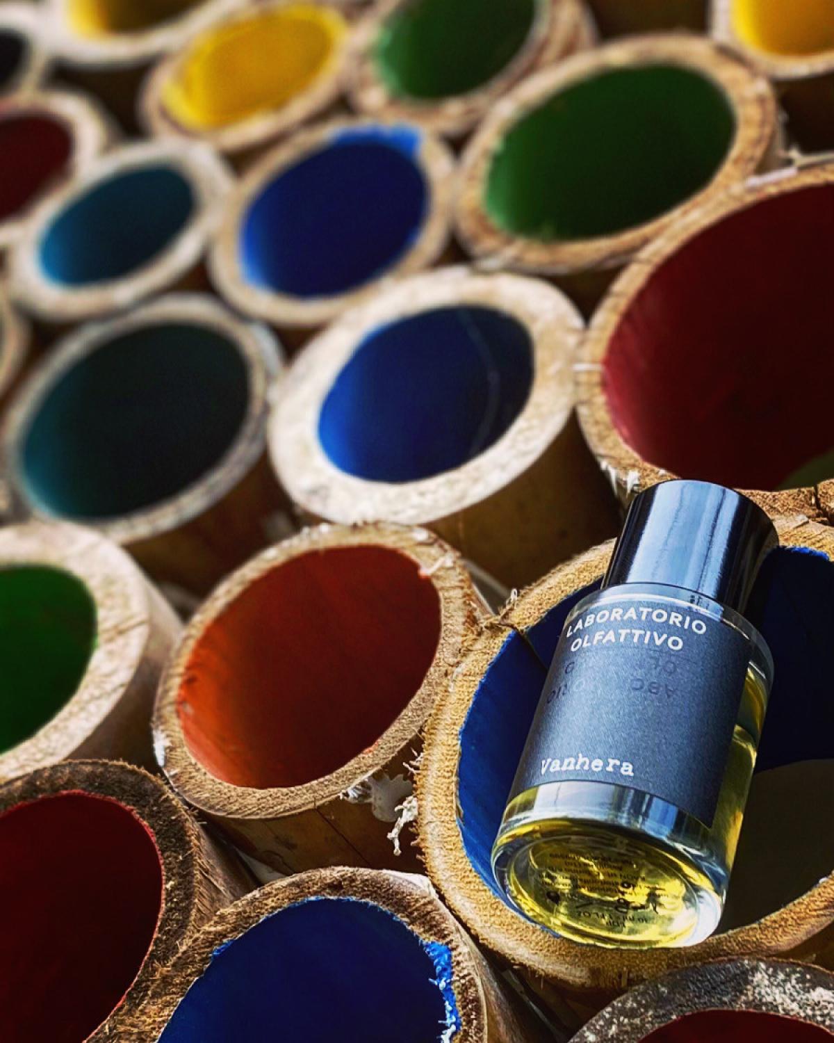 عطر ادکلن ونرا لابوراتوریو الفاتیوو - Vanhera Laboratorio Olfattivo - بررسی، قیمت و خرید