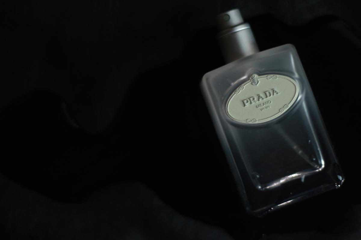 عطر ادکلن اینفیوژن دی ایریس او د توالت پرادا - Infusion d'Iris Eau de Toilette Prada - بررسی، قیمت و خرید
