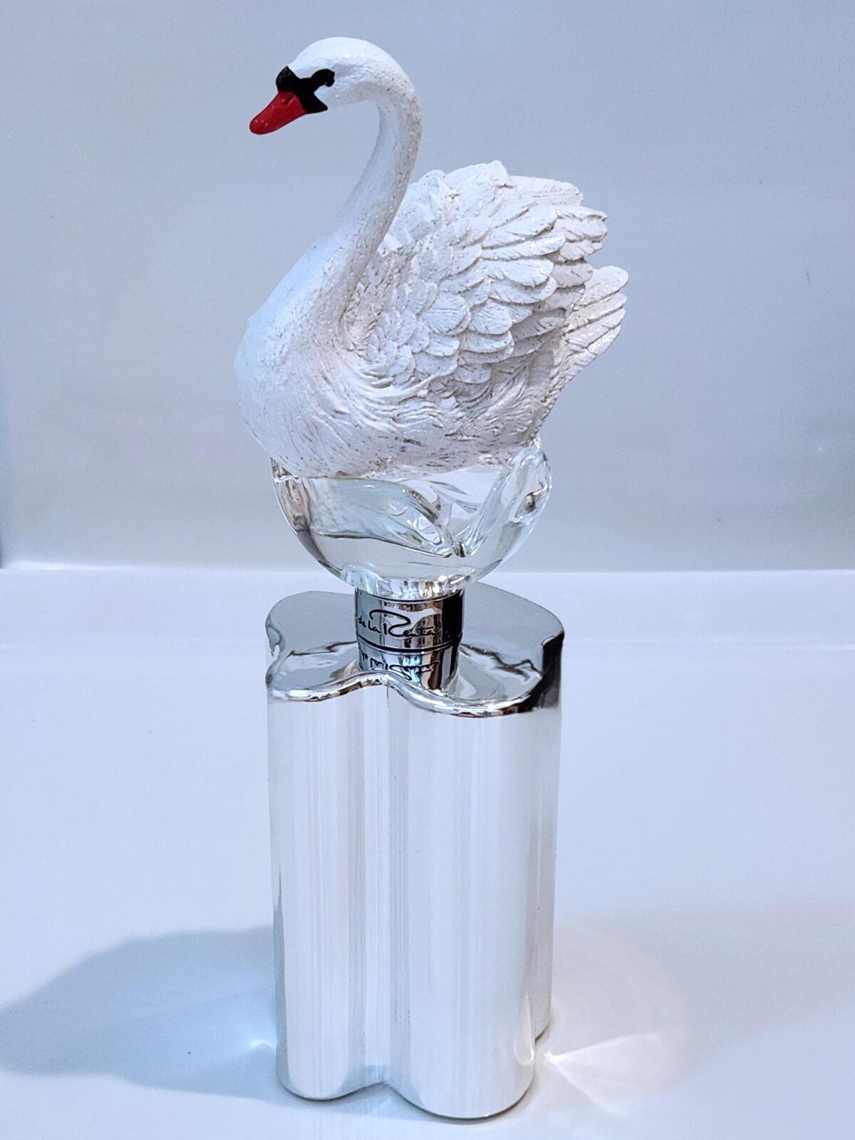 عطر ادکلن وایت گُلد اسکار د لا رنتا - White Gold Oscar de la Renta - بررسی، قیمت و خرید