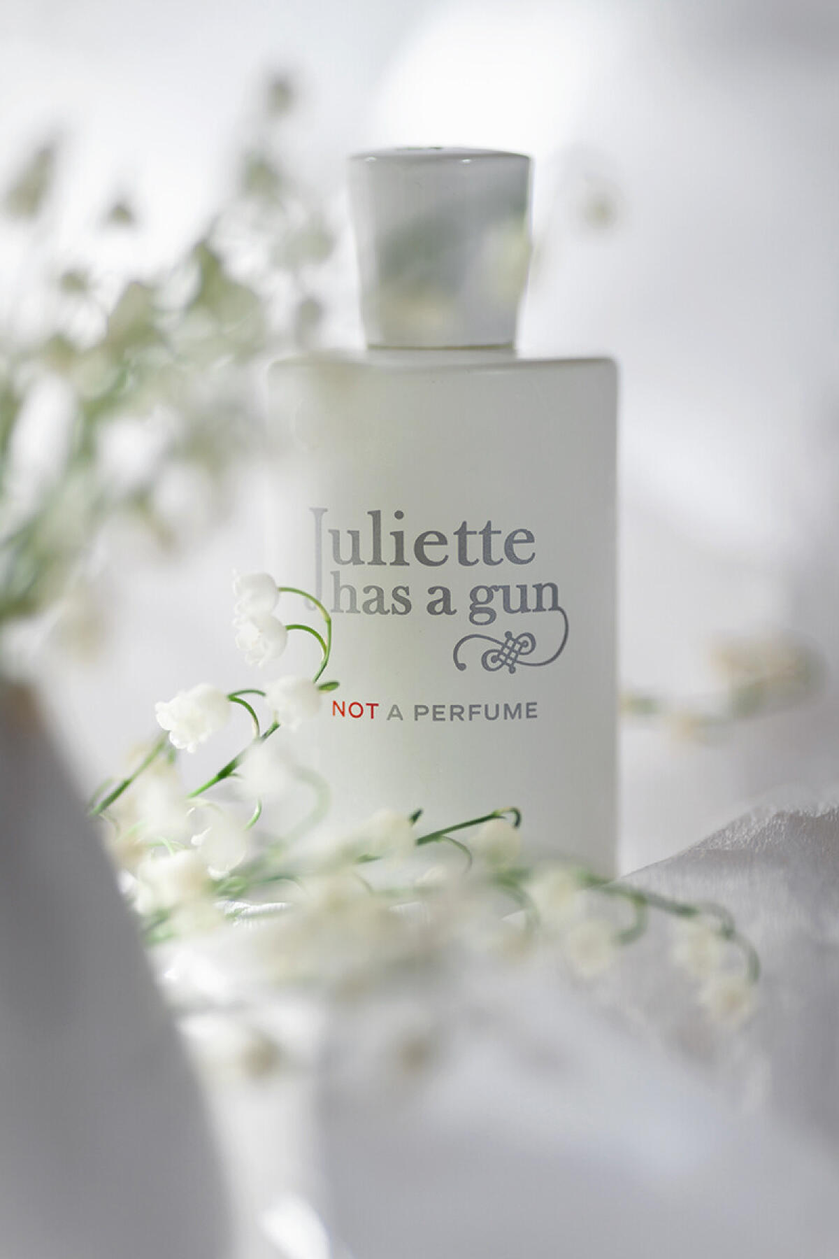 عطر ادکلن نات ا پرفیوم جولیت هز ا گان - Not A Perfume Juliette Has A Gun - بررسی، قیمت و خرید