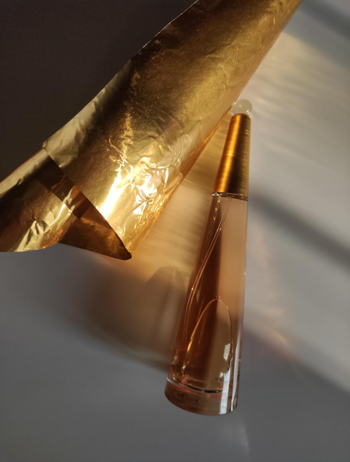 عطر ادکلن لئو دیسی ابسولو ایسی میاکه - L'Eau D'Issey Absolue Issey Miyake - بررسی، قیمت و خرید