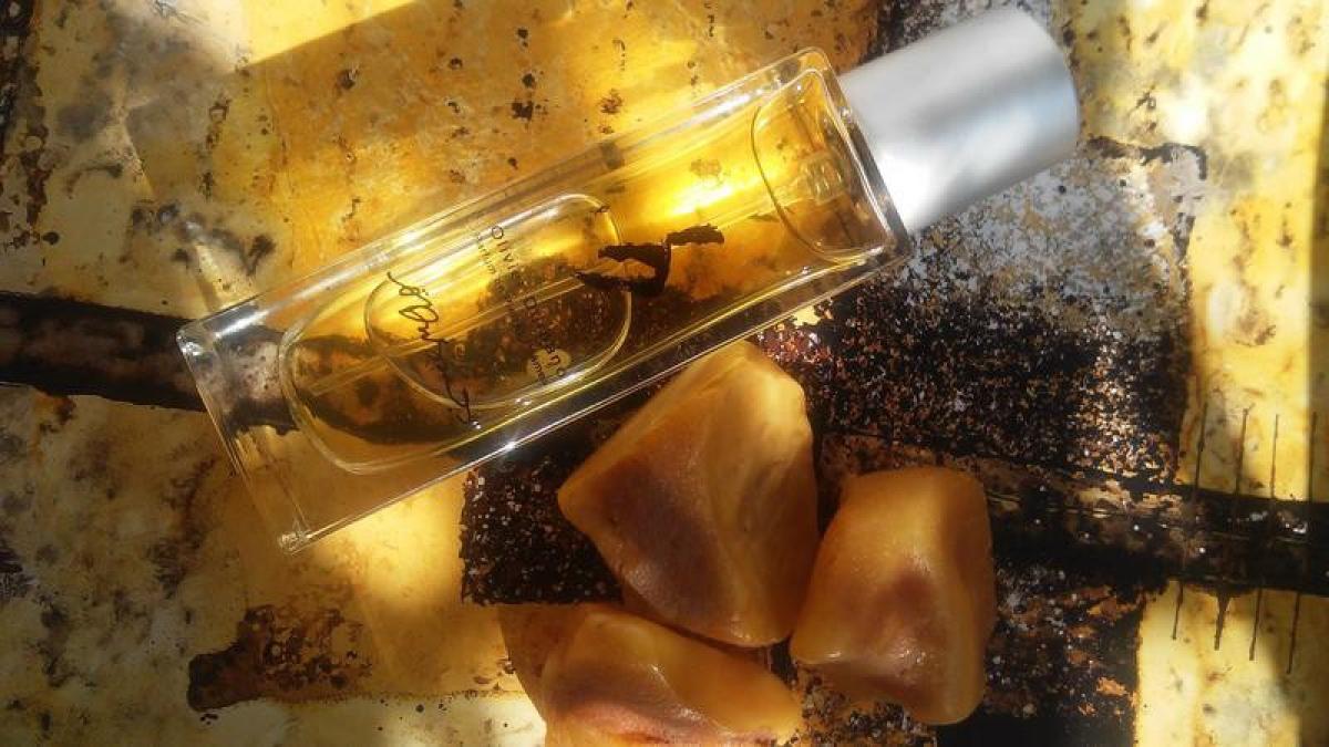 عطر ادکلن سیتیرین اولیویه دوربانو - Citrine Olivier Durbano - بررسی، قیمت و خرید