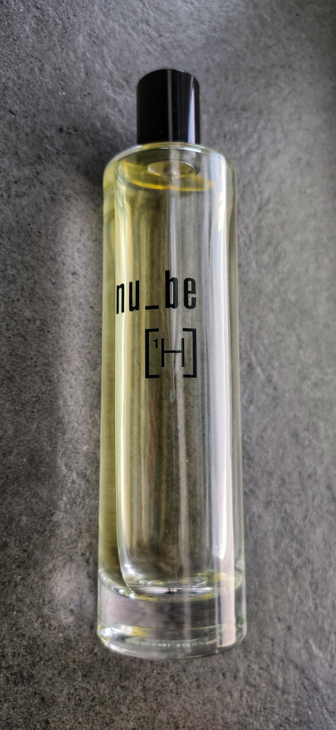 عطر ادکلن هیدروژن وان آو دوز - Hydrogen [1H] One of Those - بررسی، قیمت و خرید