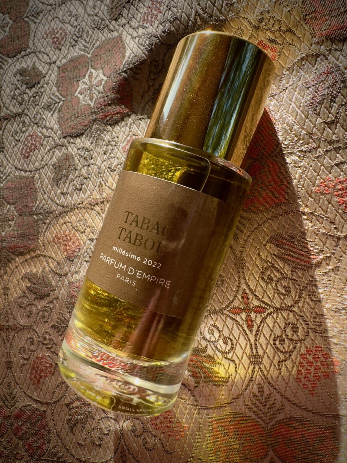 عطر ادکلن تاباک تابو پرفیوم د امپایر - Tabac Tabou Parfum d'Empire - بررسی، قیمت و خرید
