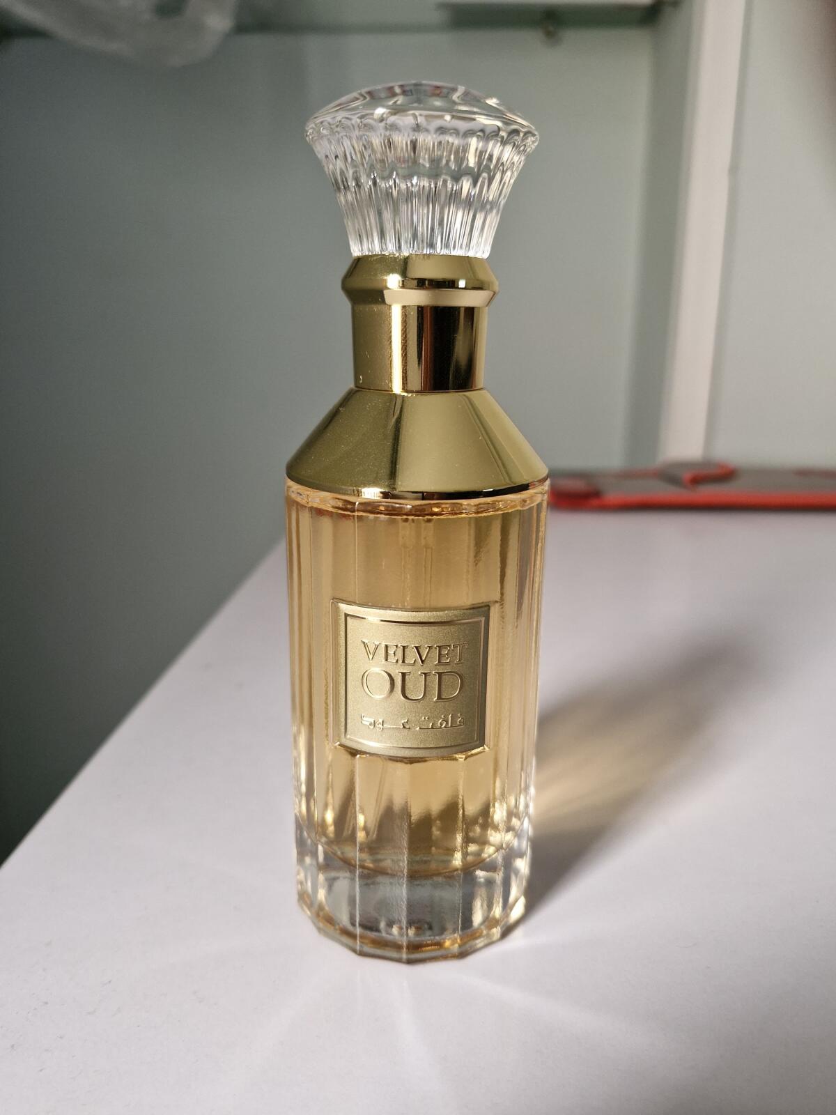 عطر ادکلن ولوت عود لتافا پرفیومز - Velvet Oud Lattafa Perfumes - بررسی، قیمت و خرید