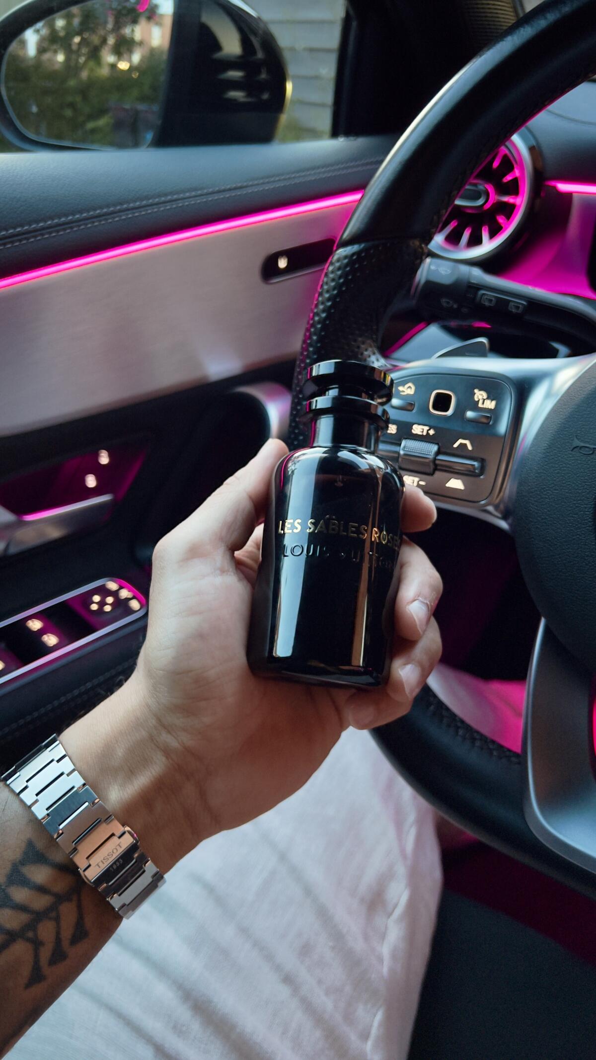 عطر ادکلن لز سابل رز لویی ویتون - Les Sables Roses Louis Vuitton - بررسی، قیمت و خرید