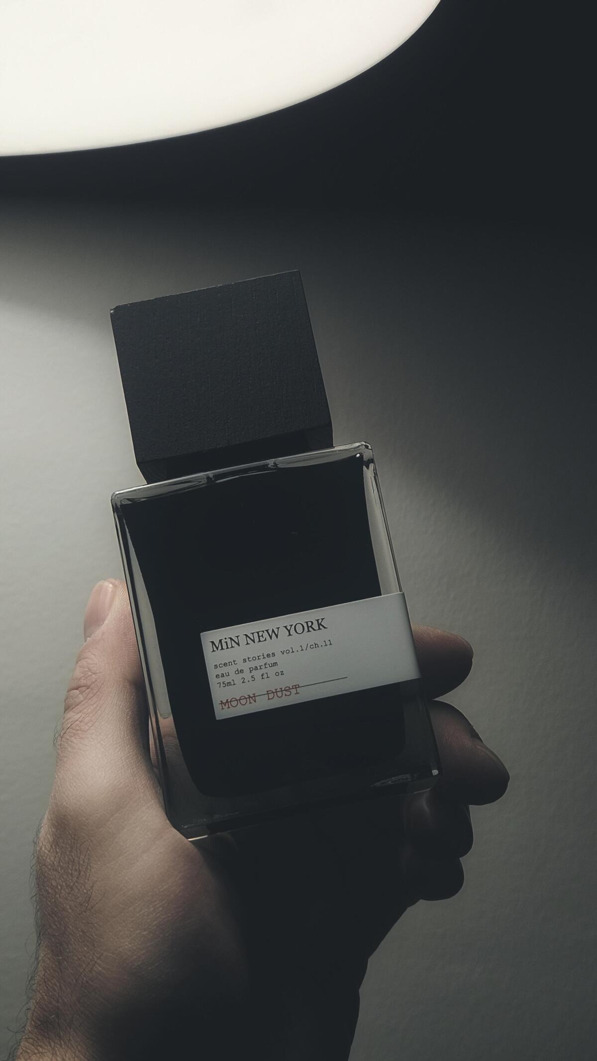 عطر ادکلن مون داست مین نیویورک - MOON DUST MiN NEW YORK - بررسی، قیمت و خرید