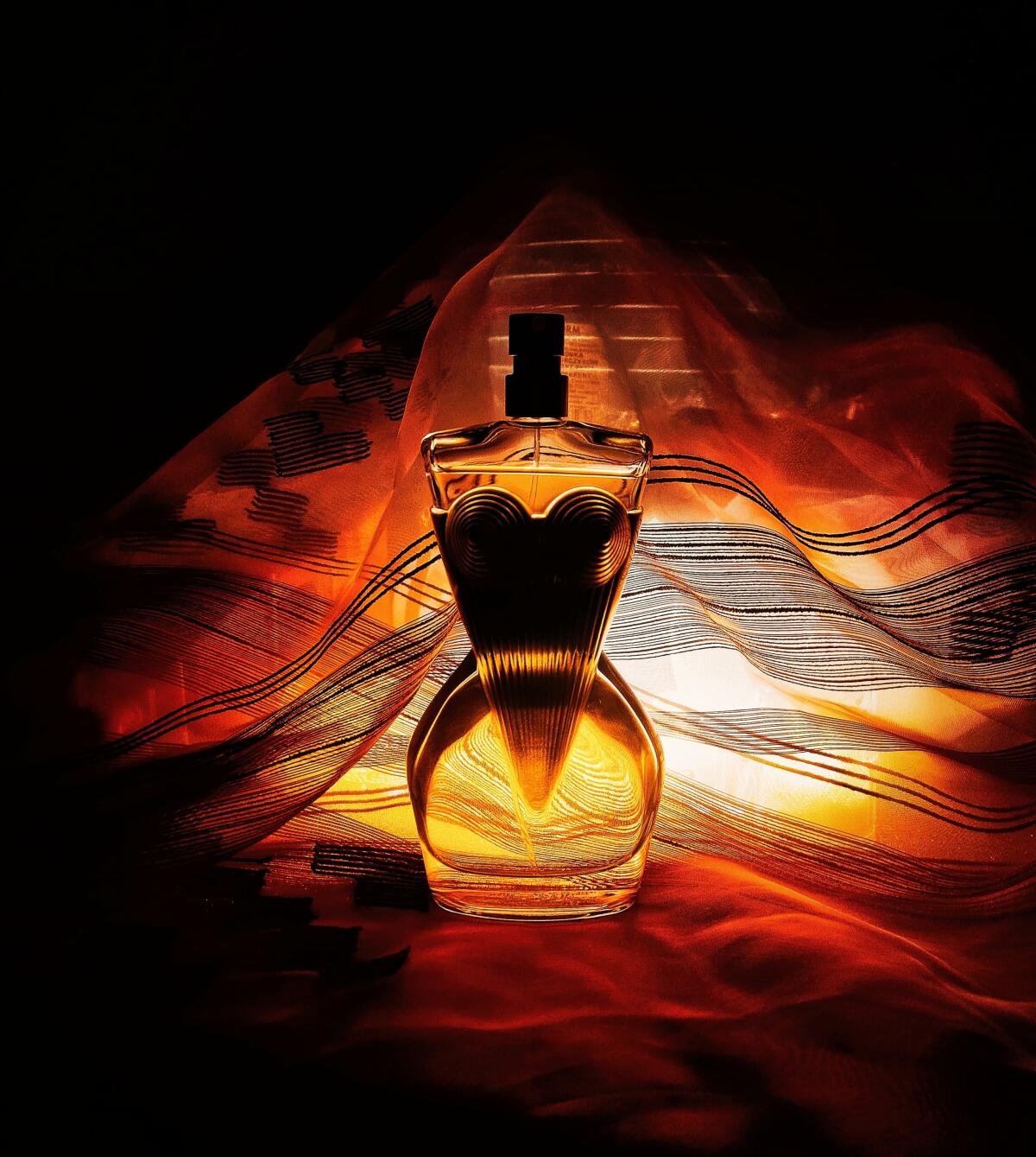 عطر ادکلن گوتیه دیواین ژان پل گوتیه - Gaultier Divine Jean Paul Gaultier - بررسی، قیمت و خرید