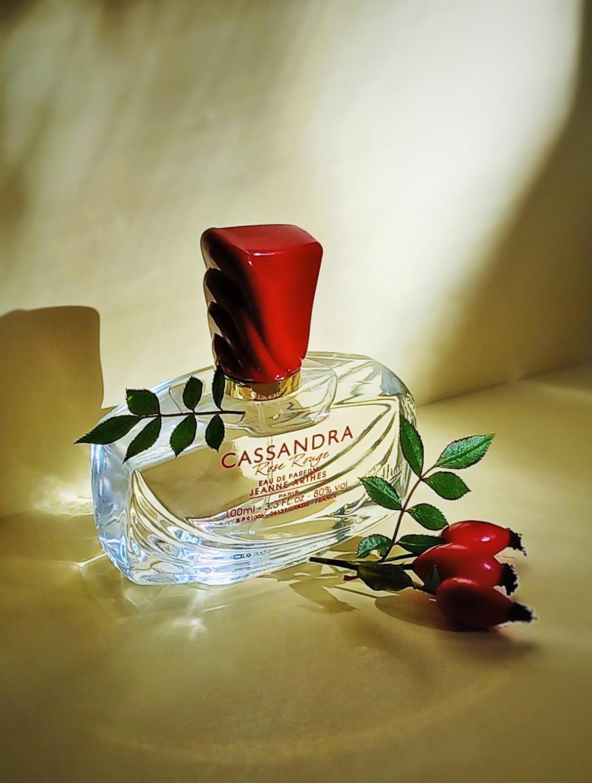 عطر ادکلن کاساندرا رز روژ ژان آرتس - Cassandra Rose Rouge Jeanne Arthes - بررسی، قیمت و خرید