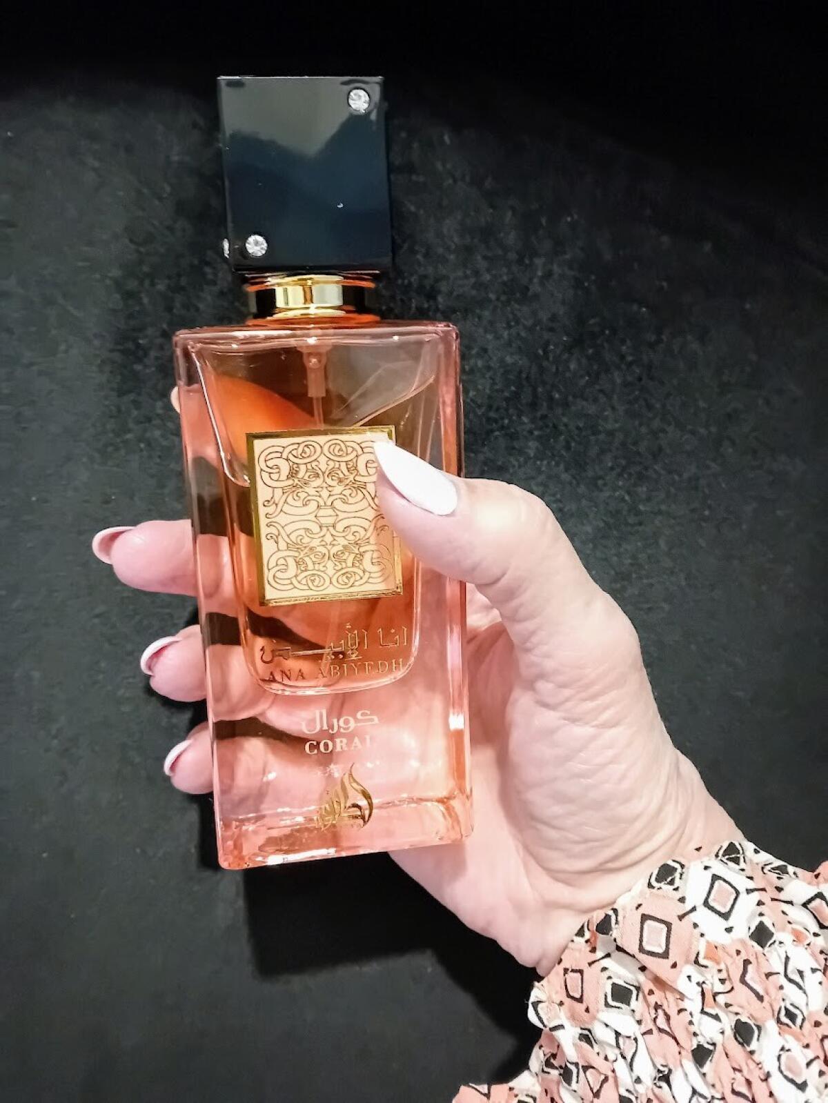 عطر ادکلن آنا ابیض کورال لتفا پرفیومز - Ana Abiyedh Coral Lattafa Perfumes - بررسی، قیمت و خرید