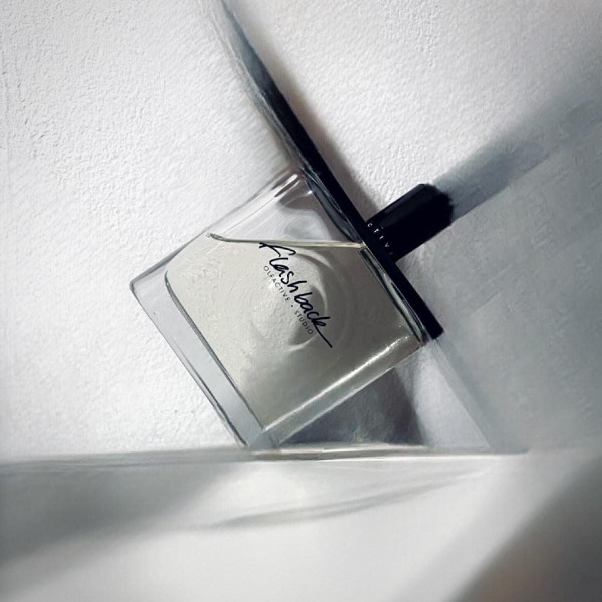 عطر ادکلن فلش بک اُلفَکتیو اِستودیو - Flash Back Olfactive Studio - بررسی، قیمت و خرید