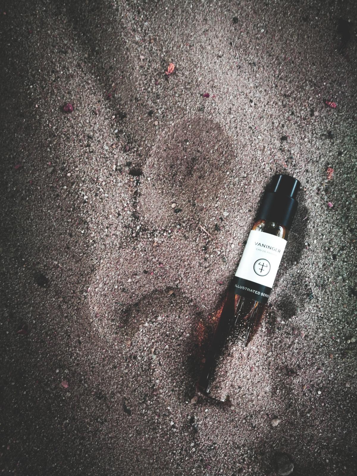 عطر ادکلن ونینگر الیور اند کو - Vaninger Oliver & Co. - بررسی، قیمت و خرید