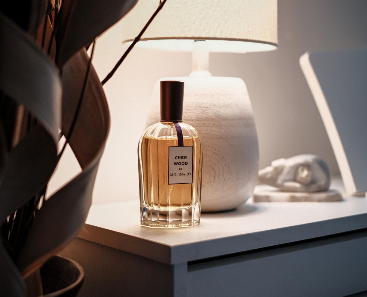 عطر ادکلن چر وود مولینارد - Cher Wood Molinard - بررسی، قیمت و خرید