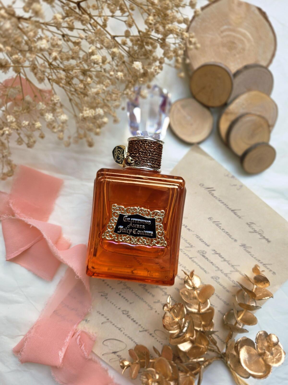 عطر ادکلن گلیستنینگ آمبر جوسی کوتور - Glistening Amber Juicy Couture - بررسی، قیمت و خرید