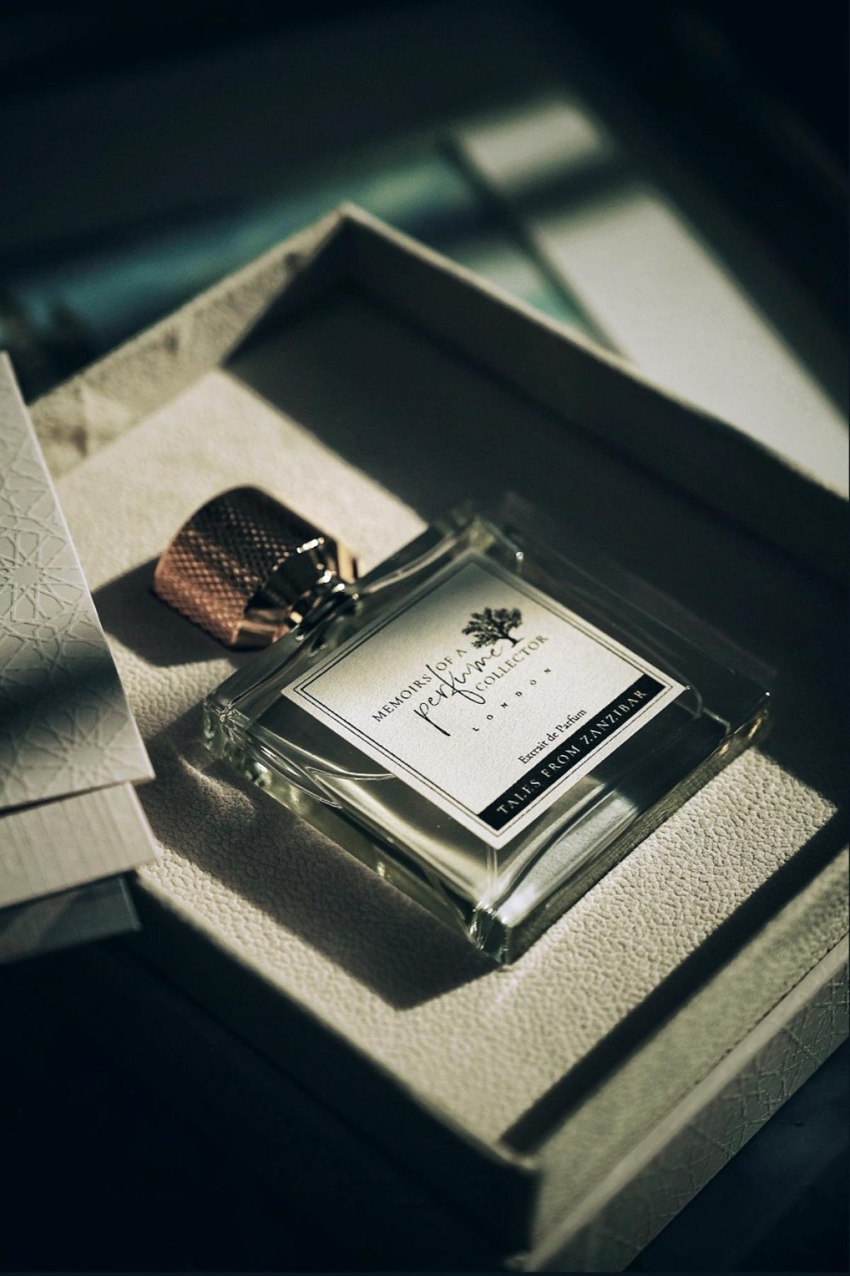 عطر ادکلن تیلس فرام زنگبار مموآرز آو اِ پرفیوم کالکتِر - Tales from Zanzibar Memoirs Of A Perfume Collector - بررسی، قیمت و خرید