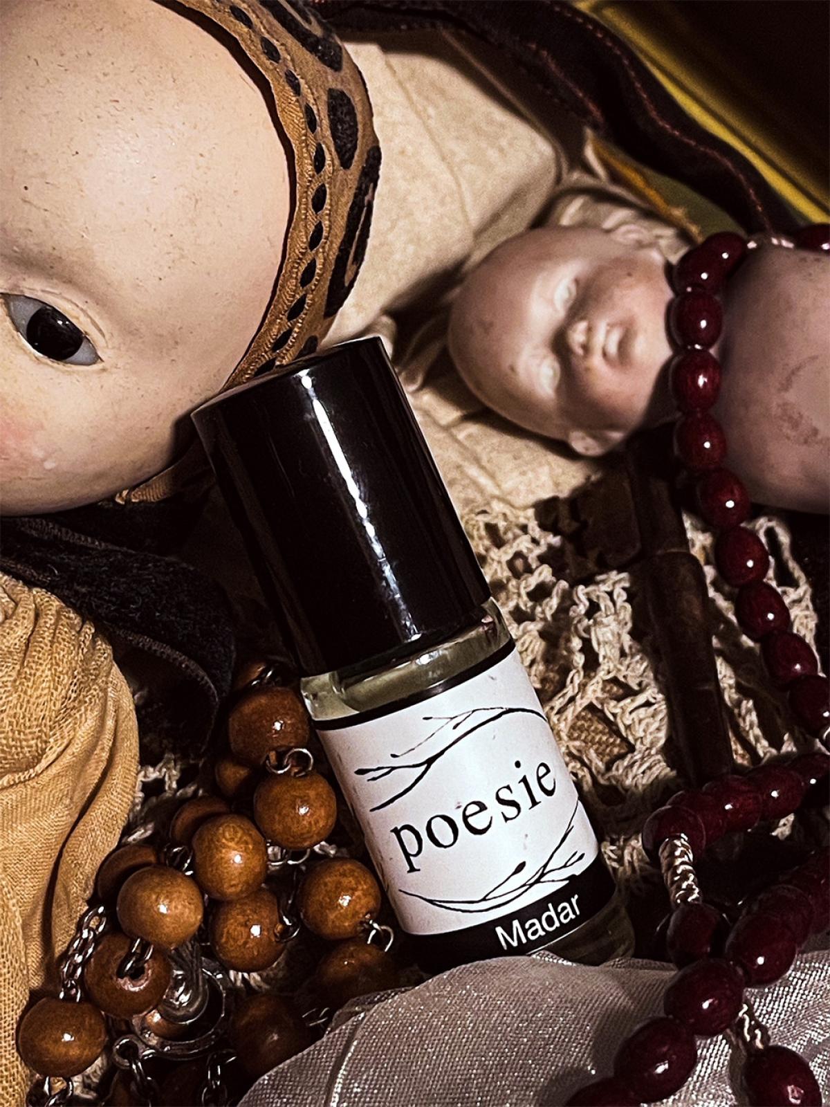 عطر ادکلن مادر پوئزی - Madar Poesie - بررسی، قیمت و خرید
