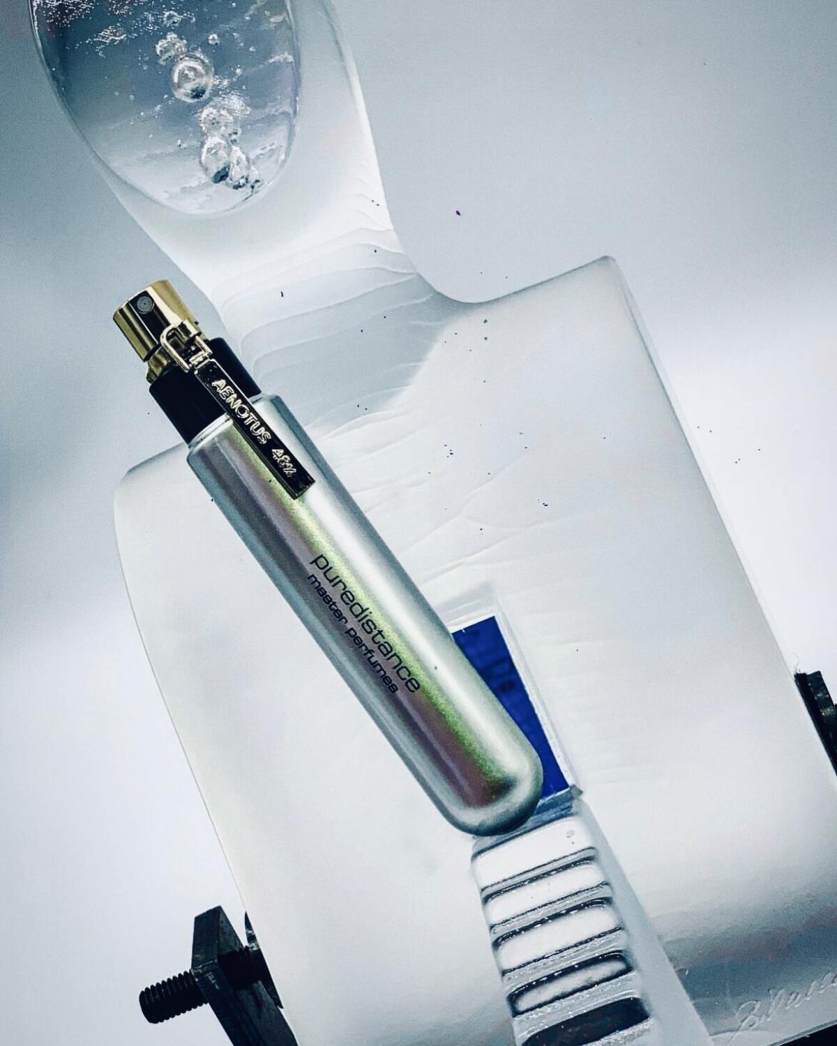 عطر ادکلن آینوتوس نامبر ناین پیوردیستنس - Aenotus No. 09 Puredistance - بررسی، قیمت و خرید