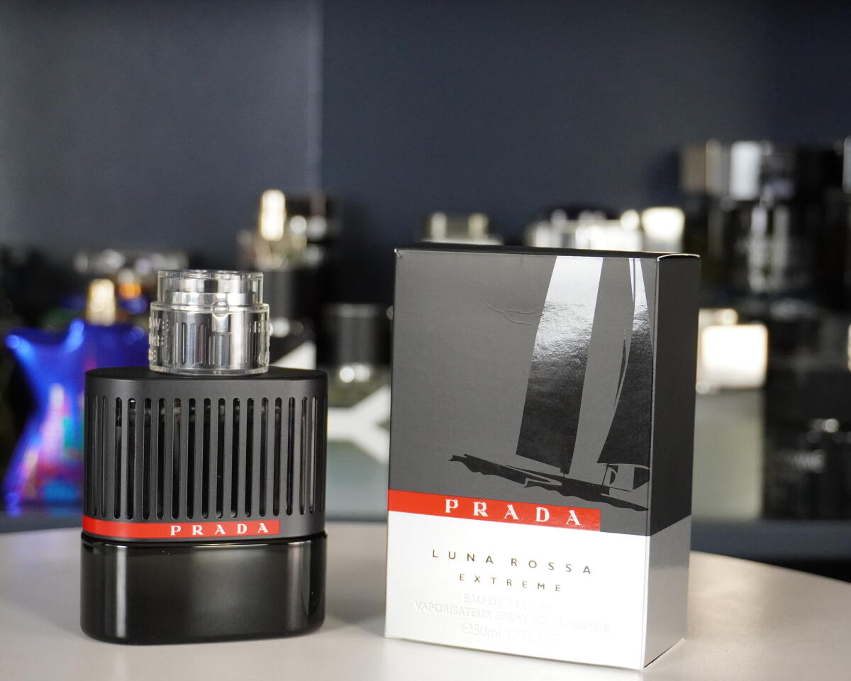 عطر ادکلن لونا روسا اکستریم پِرادا - Luna Rossa Extreme Prada - بررسی، قیمت و خرید