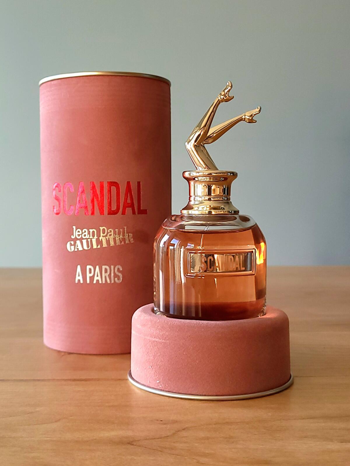 عطر ادکلن اسکندل ا پاریس ژان پل گوتیه - Scandal A Paris Jean Paul Gaultier - بررسی، قیمت و خرید