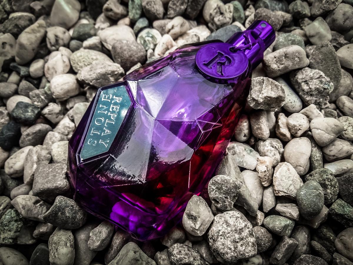عطر ادکلن استون فور هر ریپلی - Stone For Her Replay - بررسی، قیمت و خرید