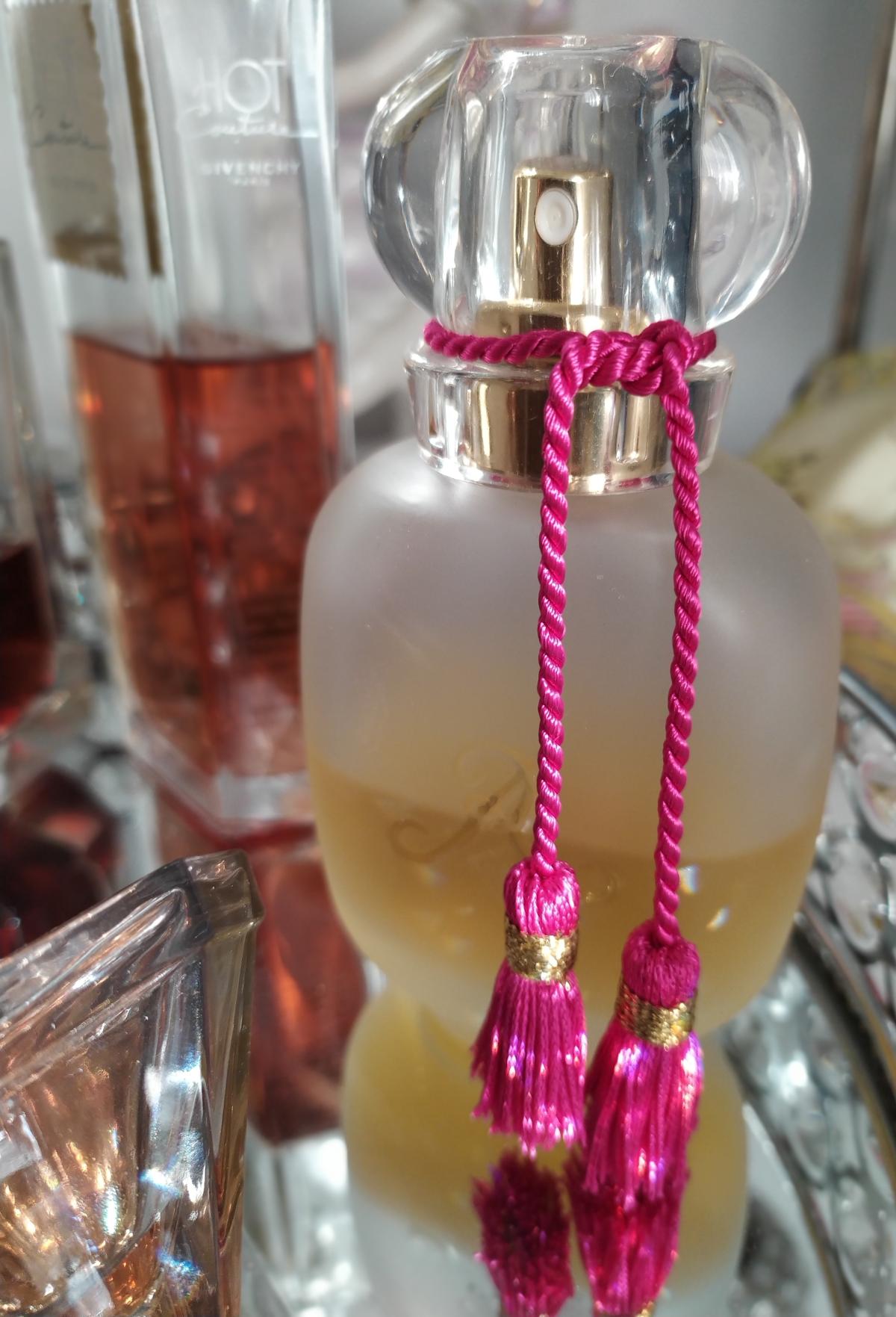 عطر ادکلن لا روز دو روزین له پارفم دو رزین - La Rose de Rosine Les Parfums de Rosine - بررسی، قیمت و خرید