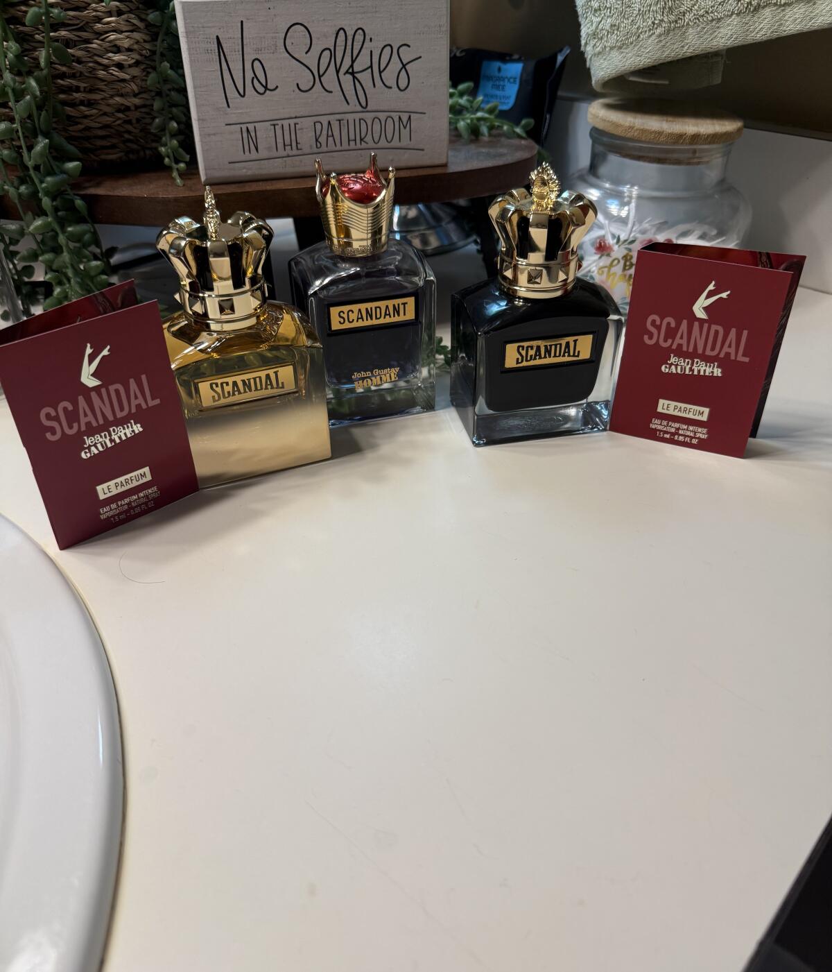 عطر ادکلن اسکندال پور هوم ابسولو ژان پل گوتیه - Scandal Pour Homme Absolu Jean Paul Gaultier - بررسی، قیمت و خرید