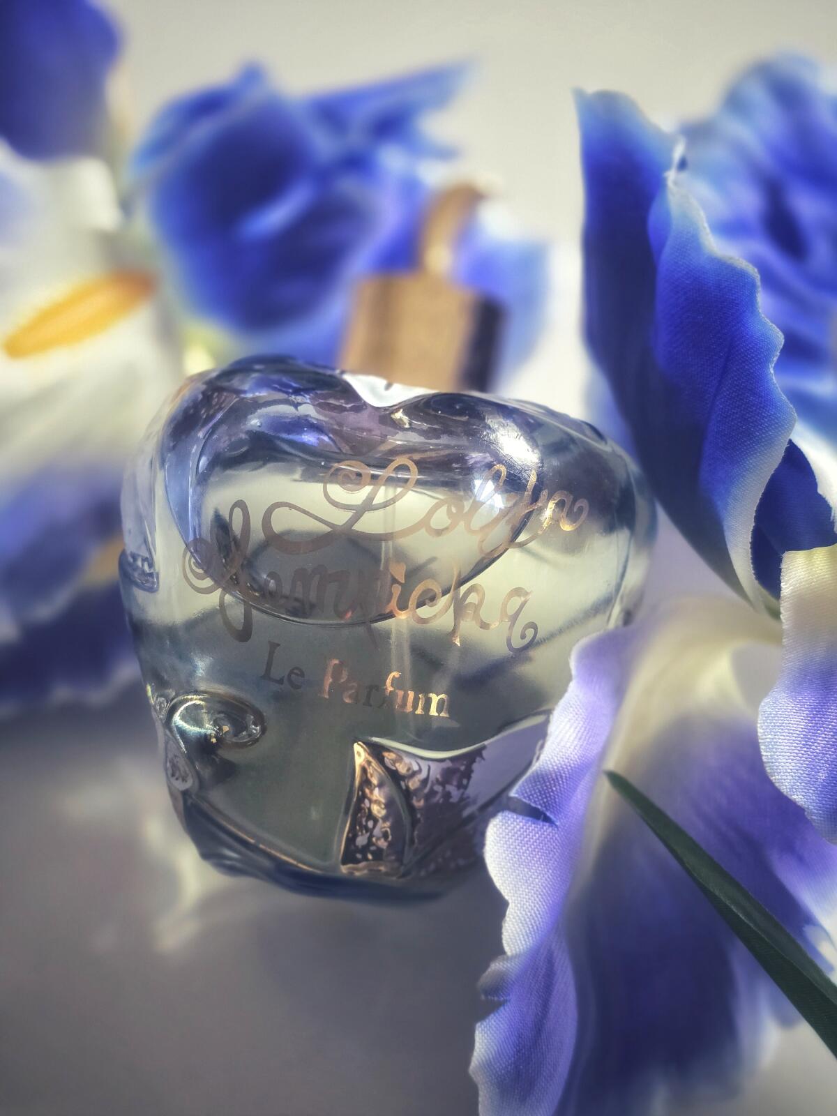 عطر ادکلن لولیتا لمپیکا له پارفوم بیست بیست و سه لولیتا لمپیکا - Lolita Lempicka Le Parfum 2023 Lolita Lempicka - بررسی، قیمت و خرید