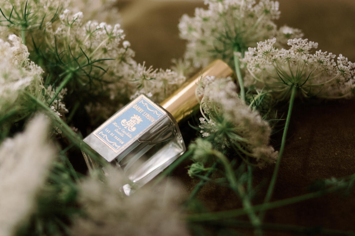 عطر ادکلن بری لیندون ماریا کاندیدا جنتیله - Barry Lyndon Maria Candida Gentile - بررسی، قیمت و خرید