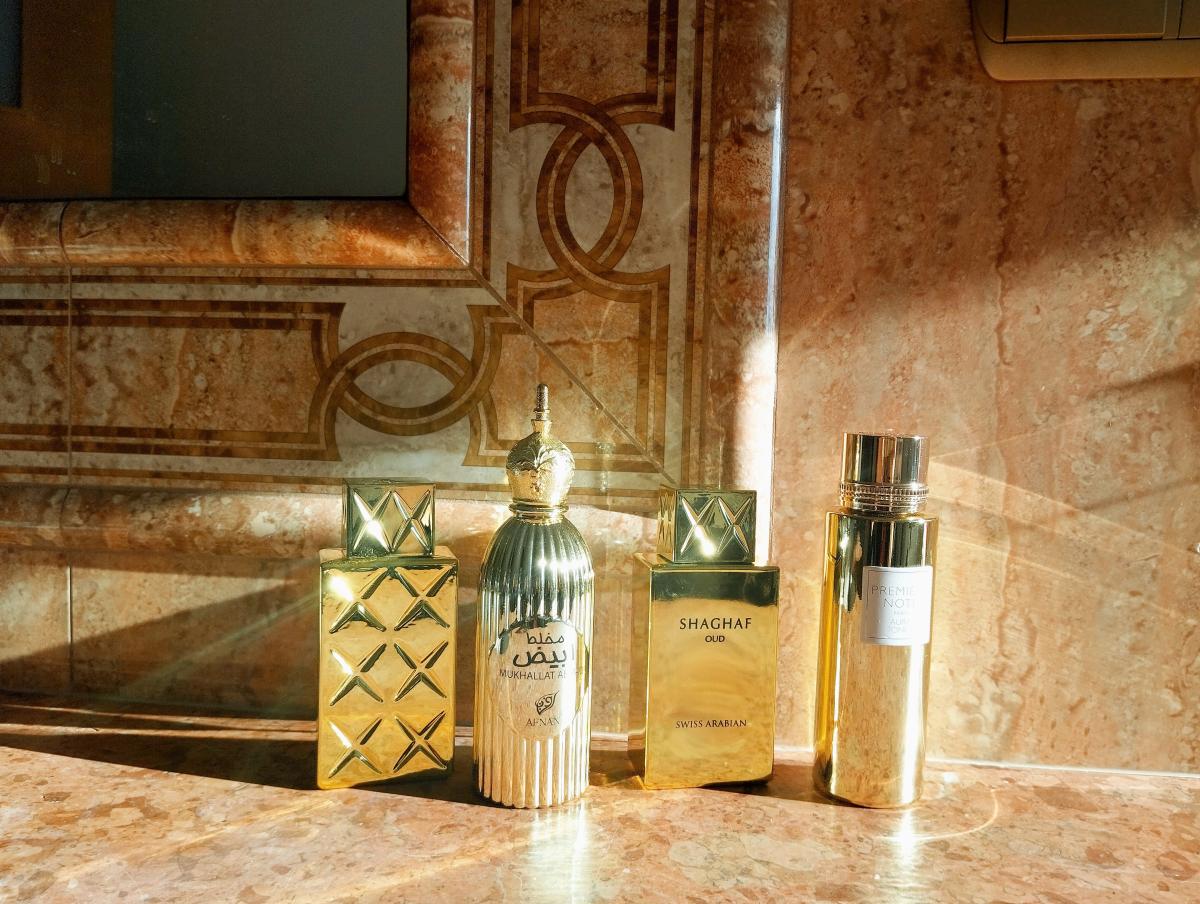 عطر ادکلن اُرا تونکا پرمیر نوت - Aura Tonka Première Note - بررسی، قیمت و خرید