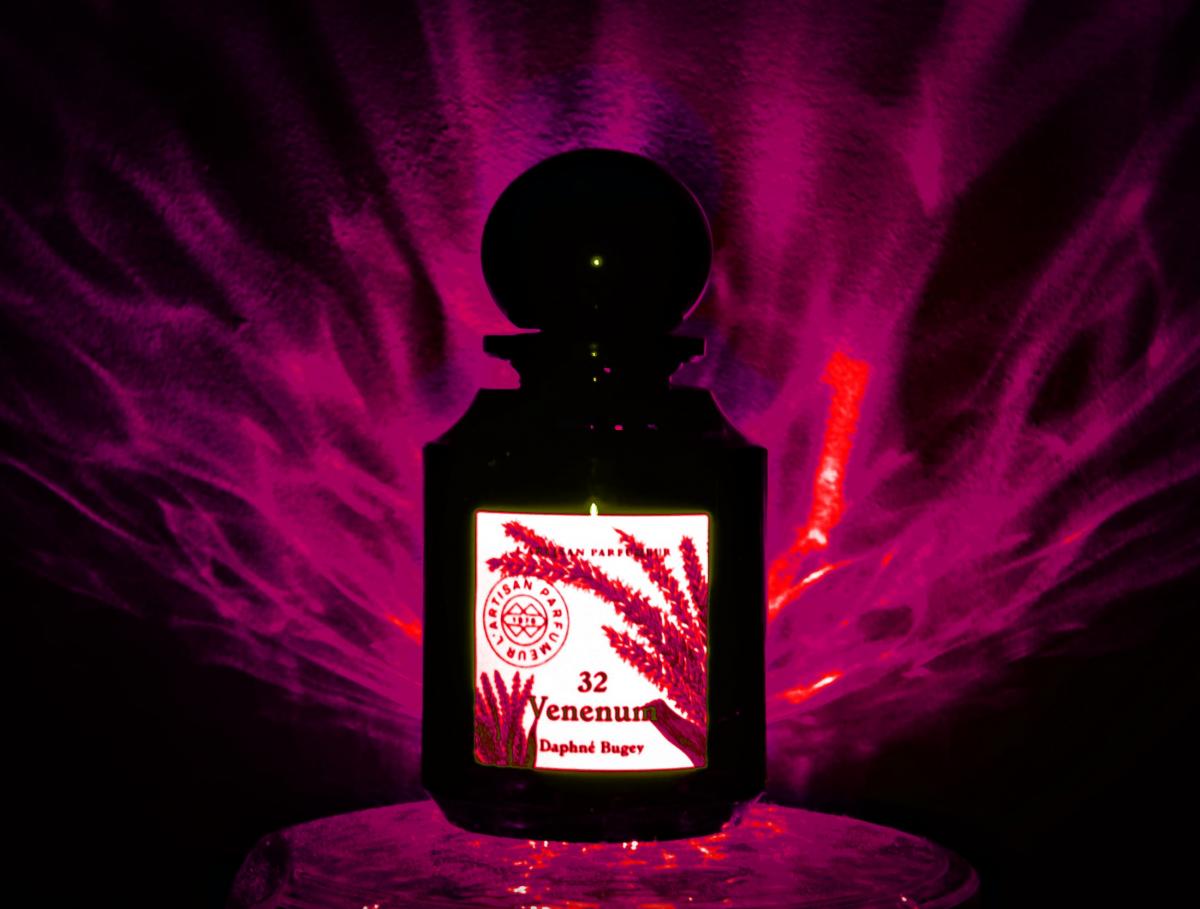 عطر ادکلن وننوم سی و دو لرتیسان پرفیومر - Venenum 32 L'Artisan Parfumeur - بررسی، قیمت و خرید