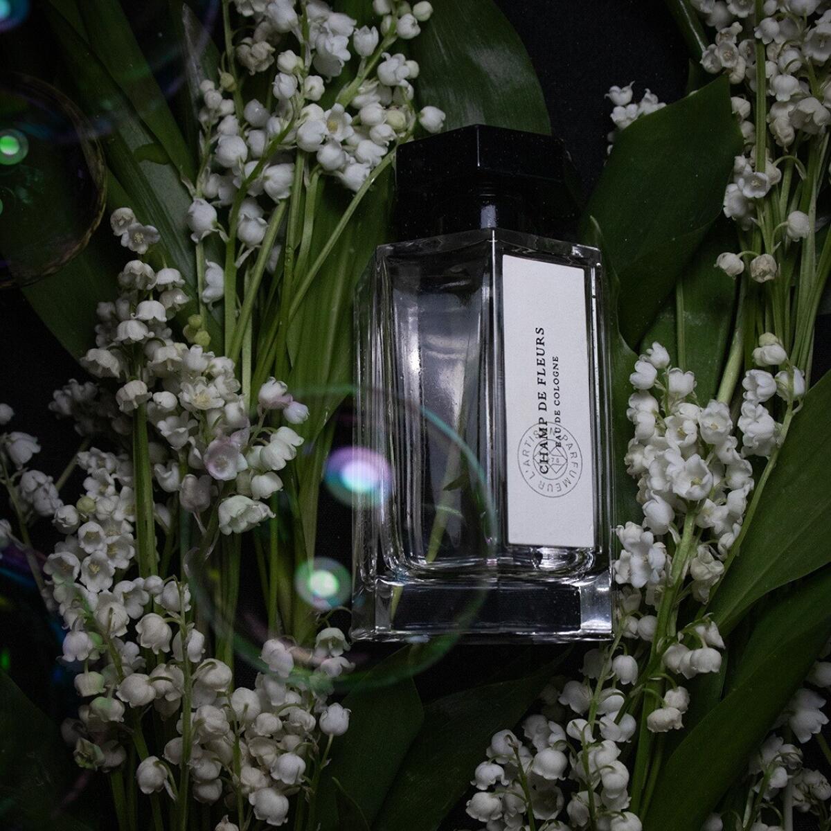 عطر ادکلن شام دو فلور لرتیزان پرفیومر - Champ de Fleurs L'Artisan Parfumeur - بررسی، قیمت و خرید