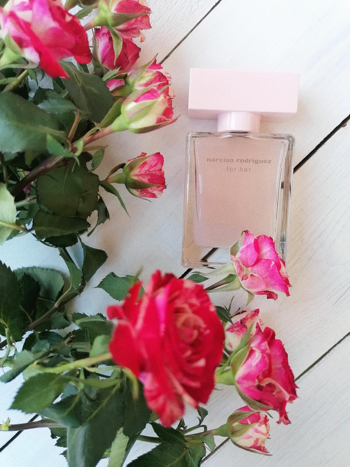 عطر ادکلن نارسیسو رودریگز فور هر ادو پرفیوم دلیکیت لیمیتد ادیشن نارسیسو رودریگز - Narciso Rodriguez For Her Eau de Perfume Delicate Limited Edition Narciso Rodriguez - بررسی، قیمت و خرید